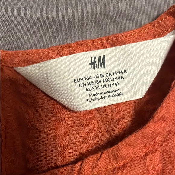 H&M Rust Textured Two-Piece Set - Picture 6 of 6